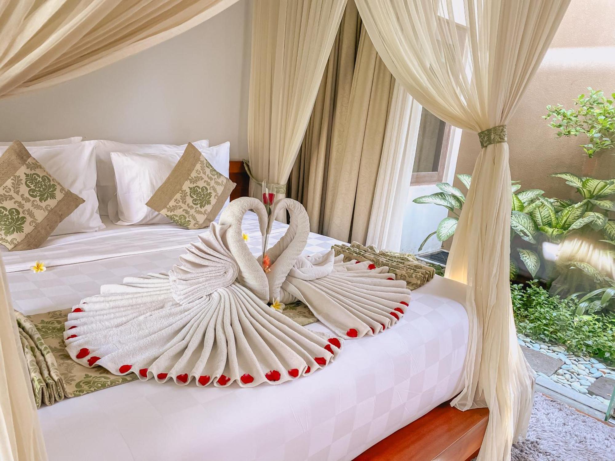 One Bedroom Royal Pool Villa